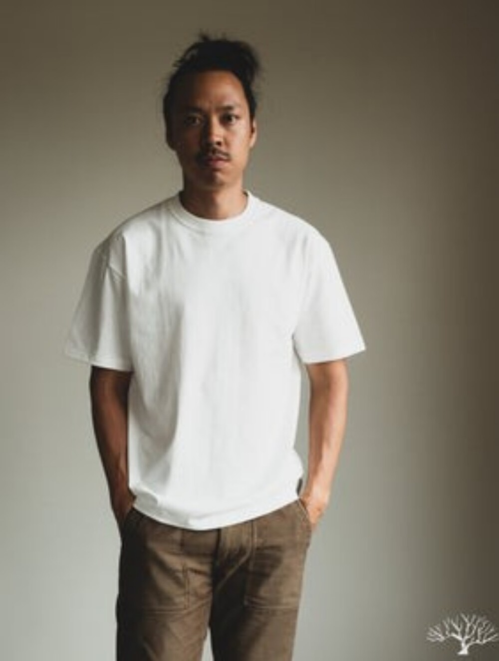 Men's White Short Sleeve Crewneck Tee